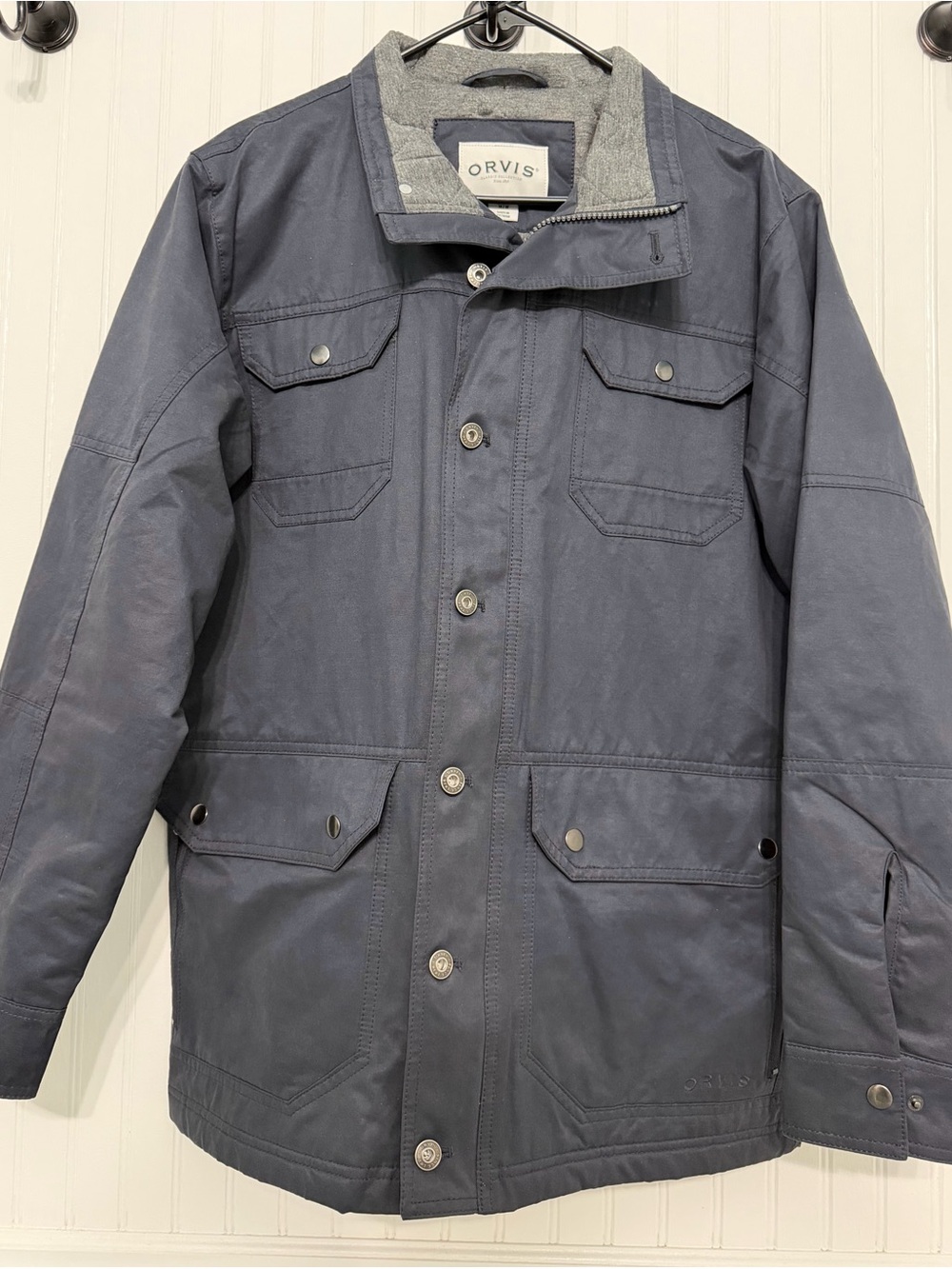 Orvis Mens M Insulated Field Jacket / Barn Jacket Quilted Lining navy NWOT